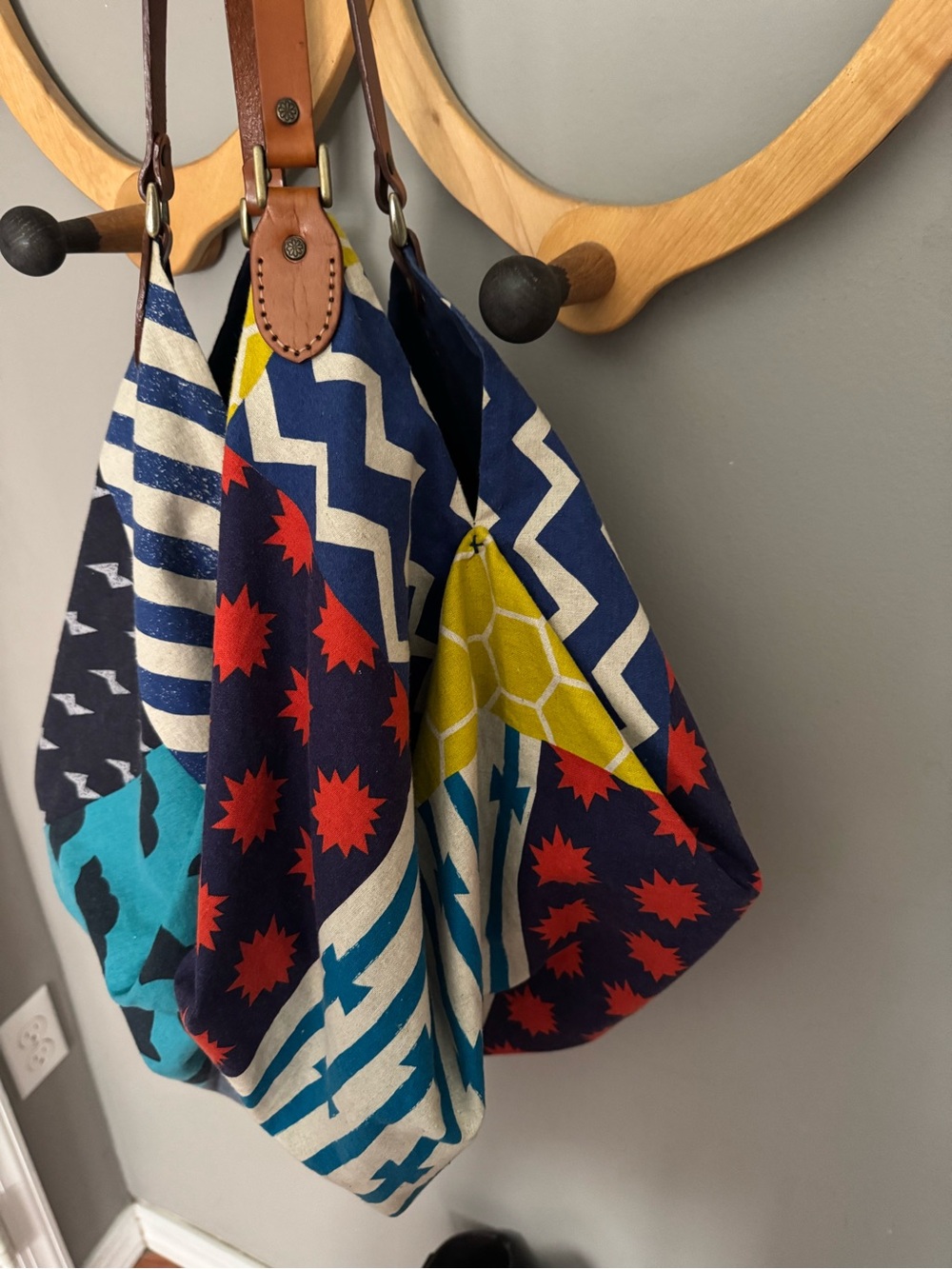 Patchwork Multi-Color Shoulder Bag with Leather Straps - Picture 7 of 12